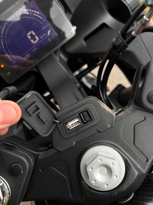 Мотоцикл CFMOTO 250SR LITE