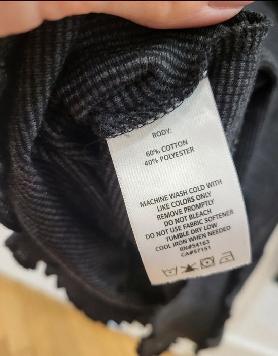 Przewiewna bluza z linii Calvin Klein Performance 
Rozmiar M