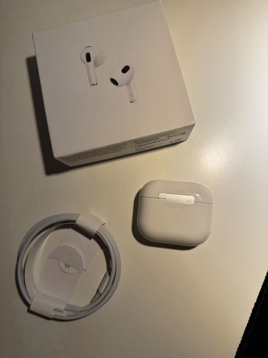 Słuchawki AirPods 3