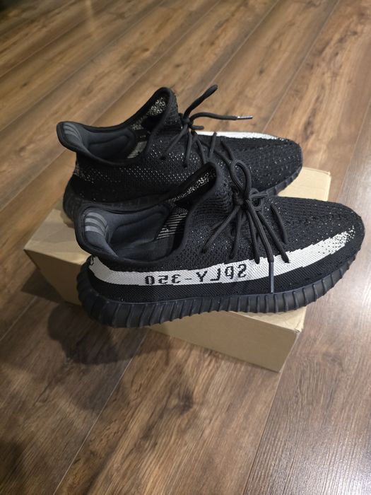Adidas Yeezy 350 boost oreo