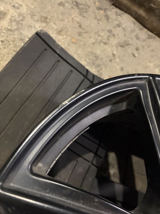 Felgi r19 5x108  czarny mat