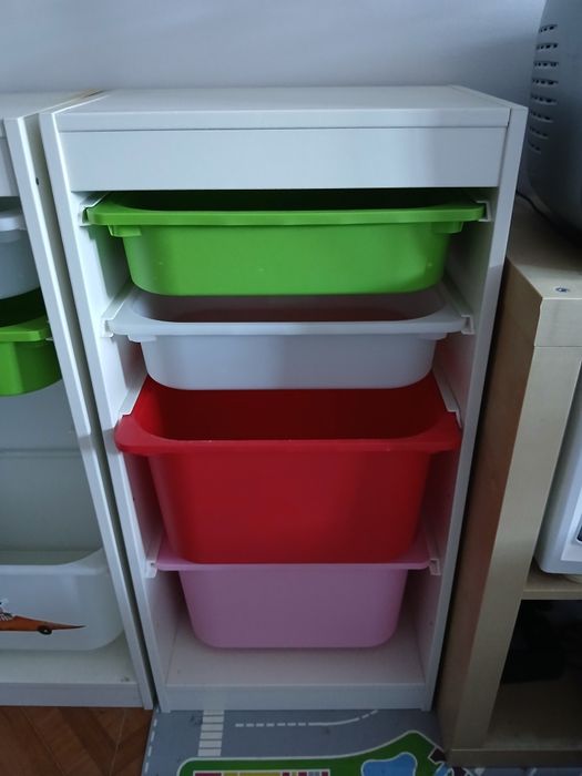 2 moveis arrumação brinquedos