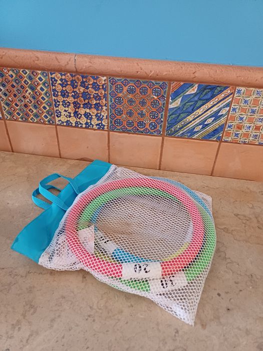 Jogo de argolas para  piscina