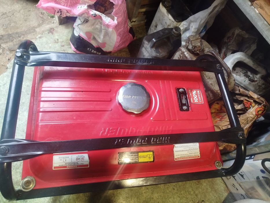 Продам генератор 3.3 кВт.