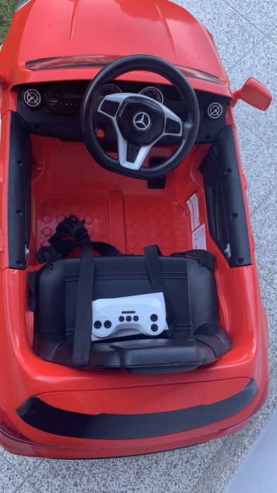 Carro de criança elétrico