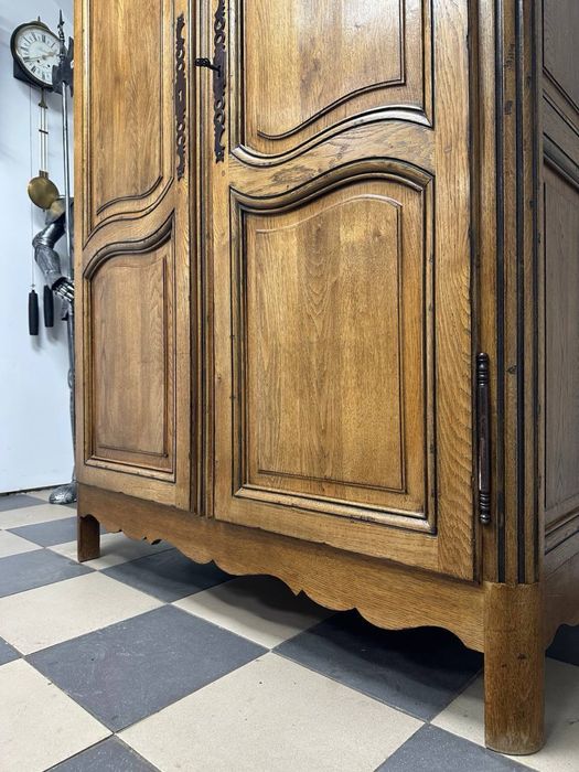 Шафа дубова платтяна дерево шкаф мебель шафи б у 4146