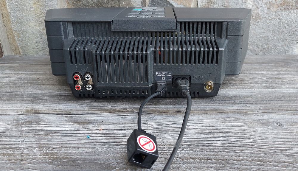 BOSE ProfessionalWaveRadio.