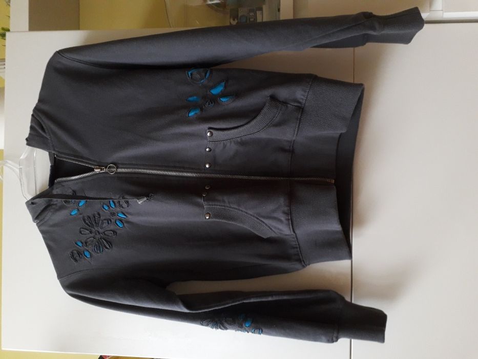 bluza z kapturem 10 zł