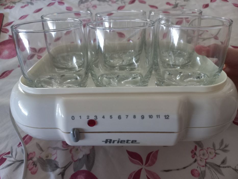 Iogurteira da Ariete com 6 copos