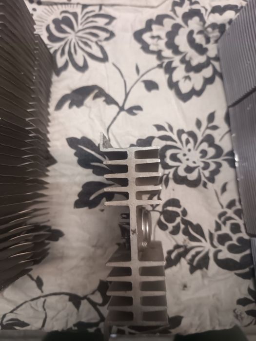 radiatory z zmacniaczy