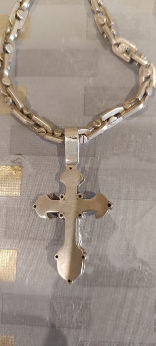 Серебряная цепочка с крестиком. 925 проба 129.35 грамм.