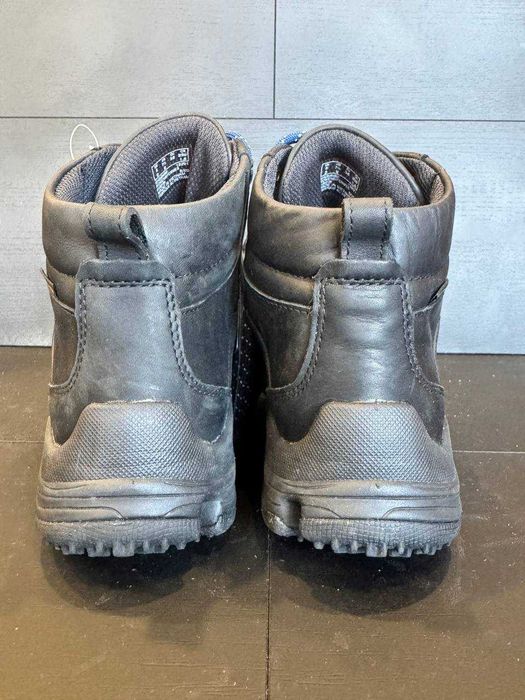 Шкіряні черевики Clarks Gore-Tex (38)!