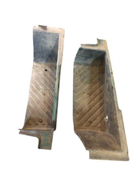 Подножка / ступенька для Мерседес Спринтер 901-903 лев-прав