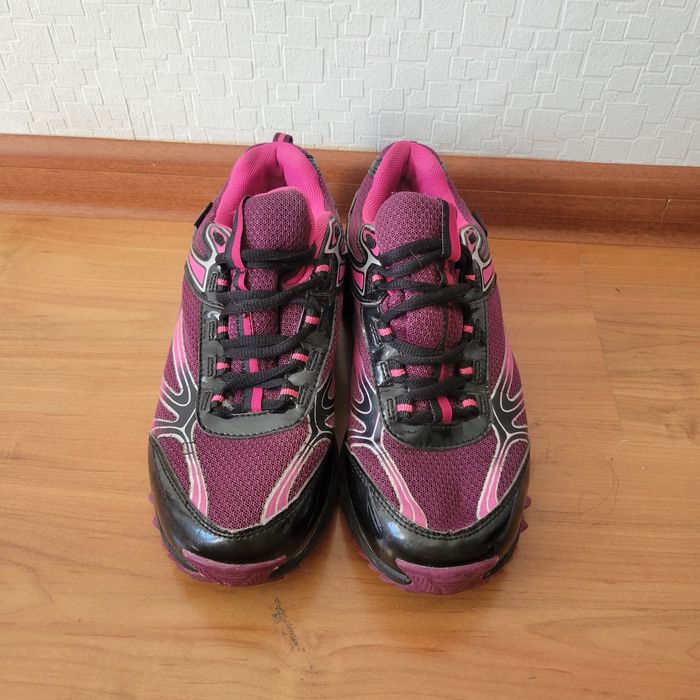 Damskie buty sportowe