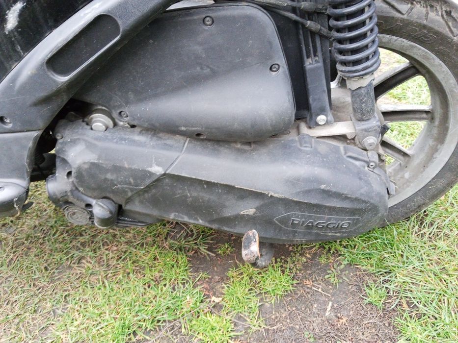 Piaggio Liberty 50 /125 na części