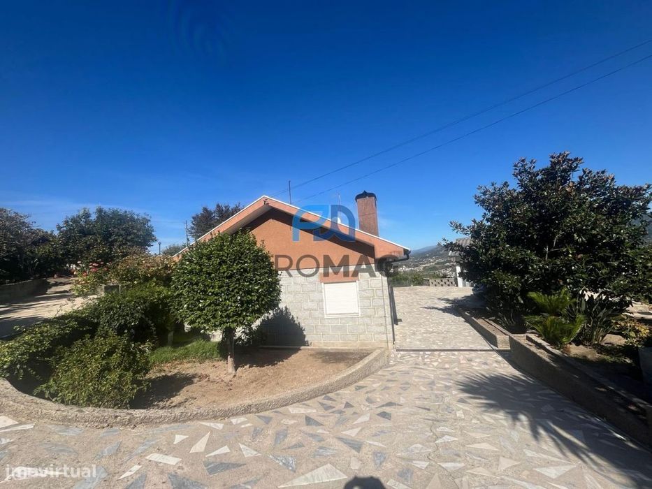 Casa térrea com terreno