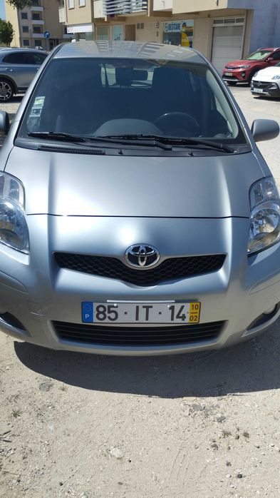 Vendo Toyota Yaris com poucos KM (gasóleo)