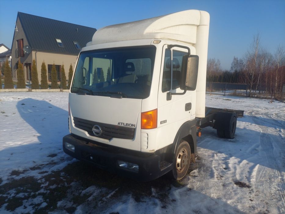Nissan Atleon 56/15