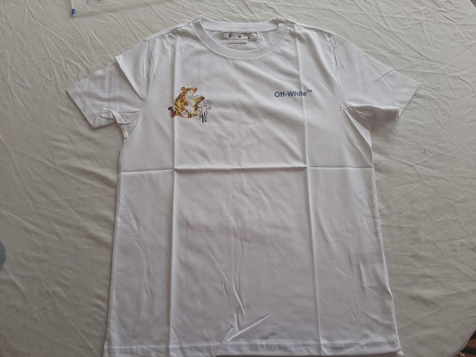 T-shirt off white branca