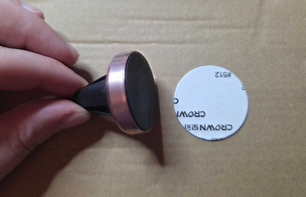 Suporte magnético de telemóvel para carro