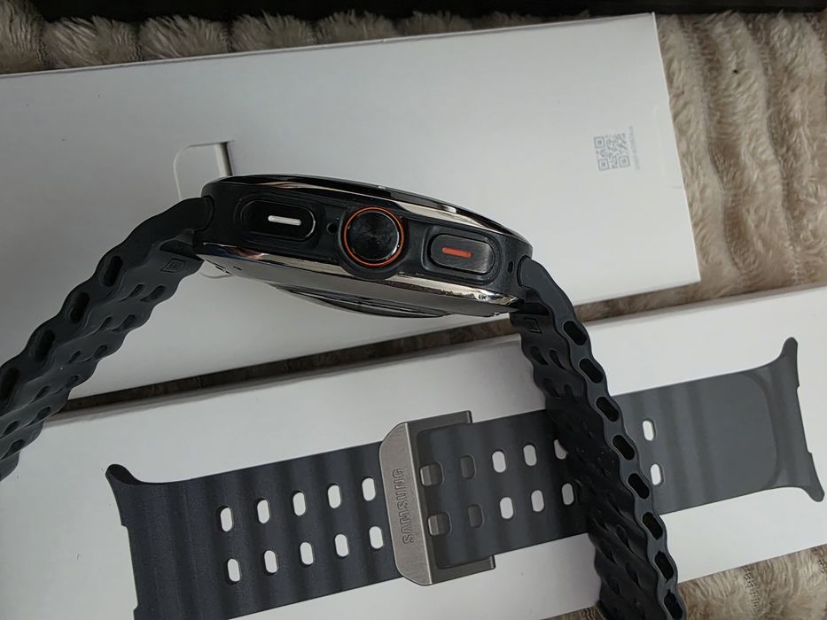 Смарт часы Samsung Watch Ultra 2025