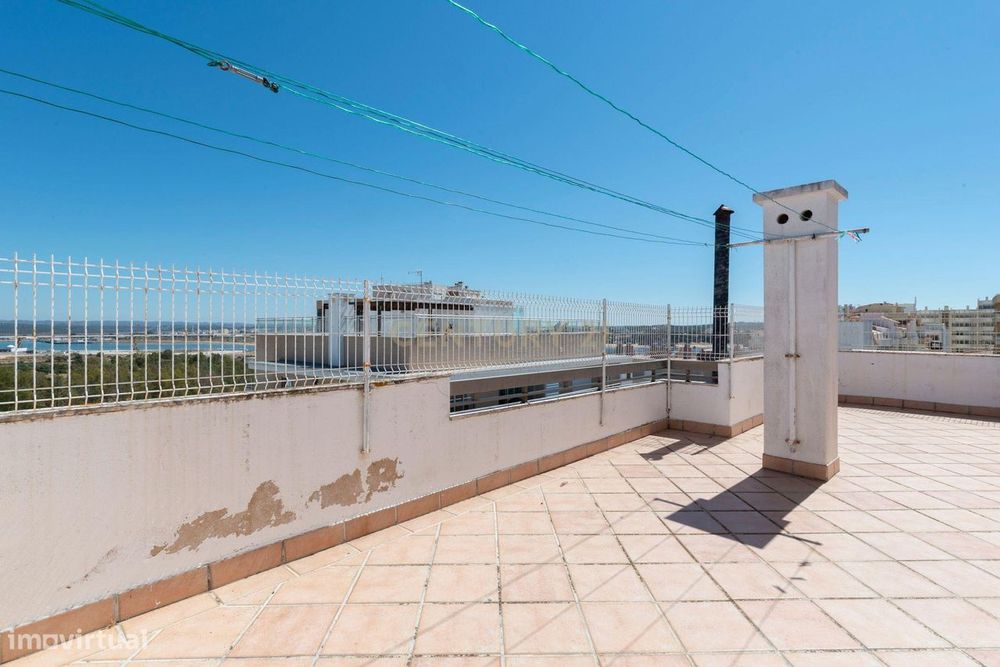 Apartamento T3 com Vista Mar em Portimão, Faro