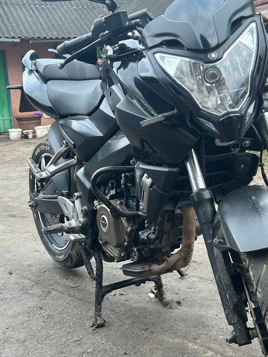 Bajaj pulsar ns 200