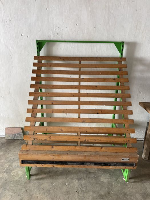 Expositor Fruta com ripado madeira