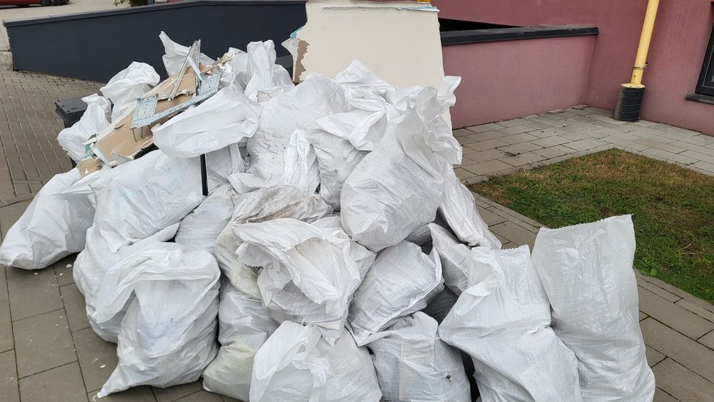 Прибирання снігу Очищення від снігу Розчищення снігу