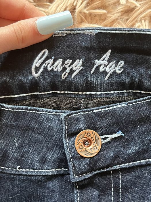 spodnie jeansy crazy age granatowe z przetarciami