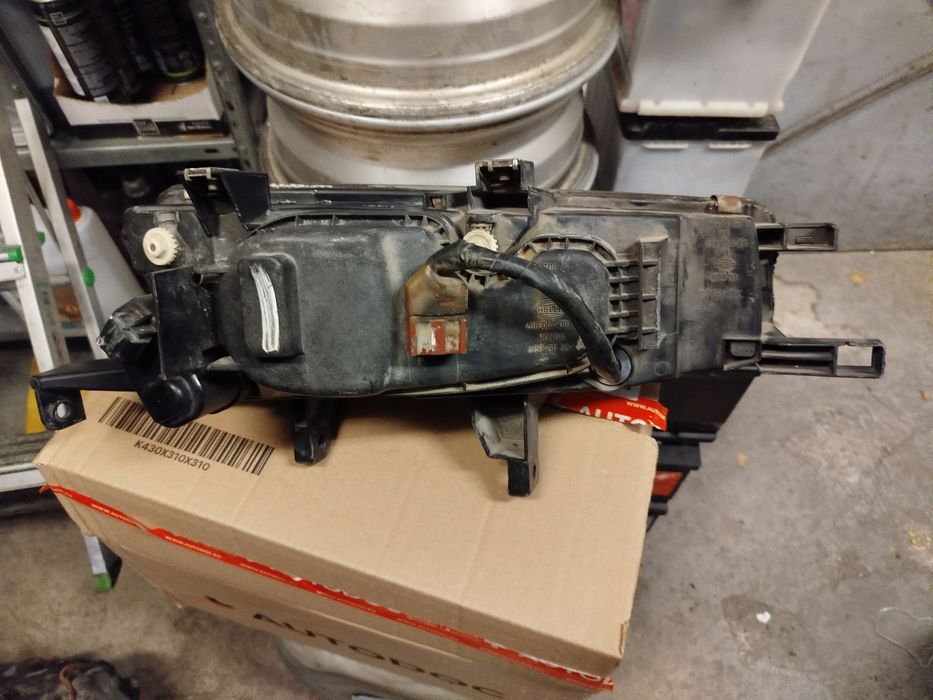 Farol Honda accord 96