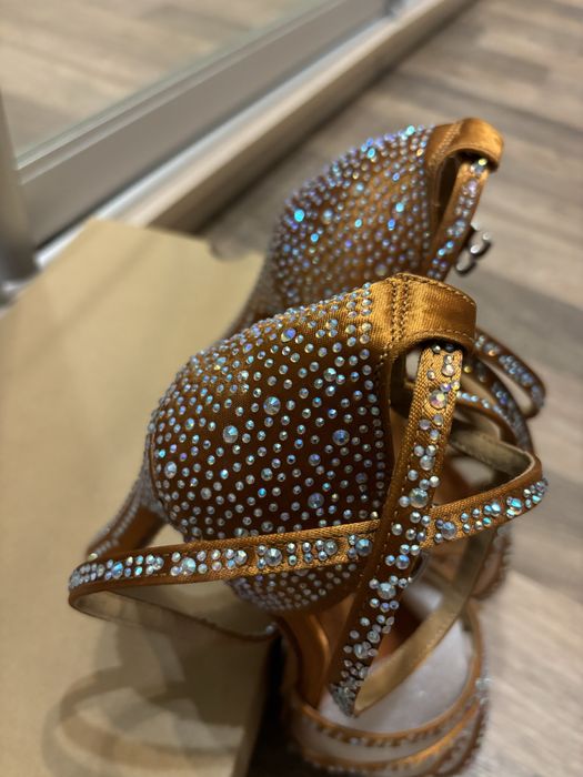 Туфлі танцювальні , бальні