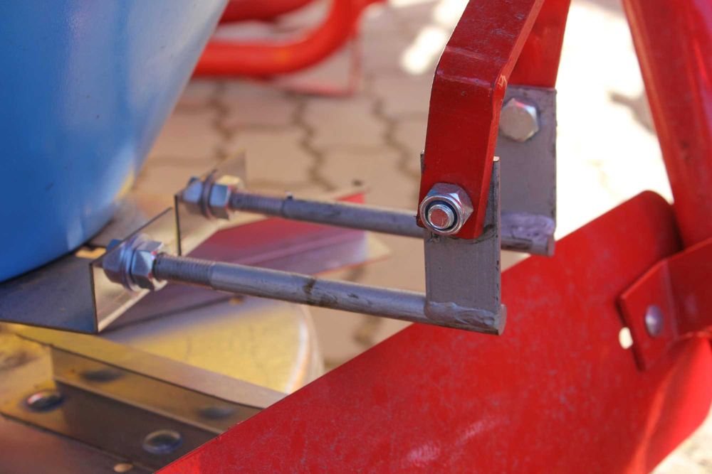 ДУЖЕ ЯКІСНИЙ Розсіювач мінеральних добрив 200 л 6 лопастей, нержавійка