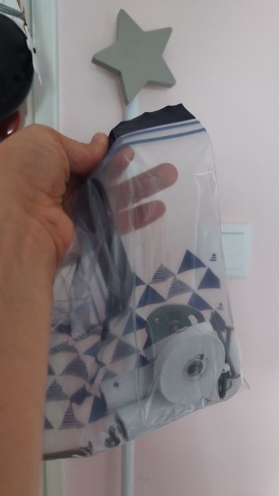 Varão 150 cm branco com terminais em estrelas cinzentas