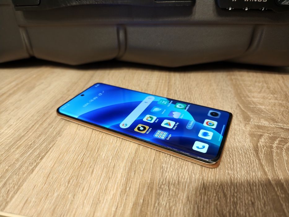 Realme 11 pro plus + 12/512GB Prywatnie, jak nowy, komplet, Wałbrzych