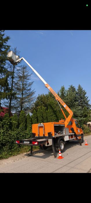 Podnośnik koszowy mecie dachu elewacji wycinka drzew malowanie