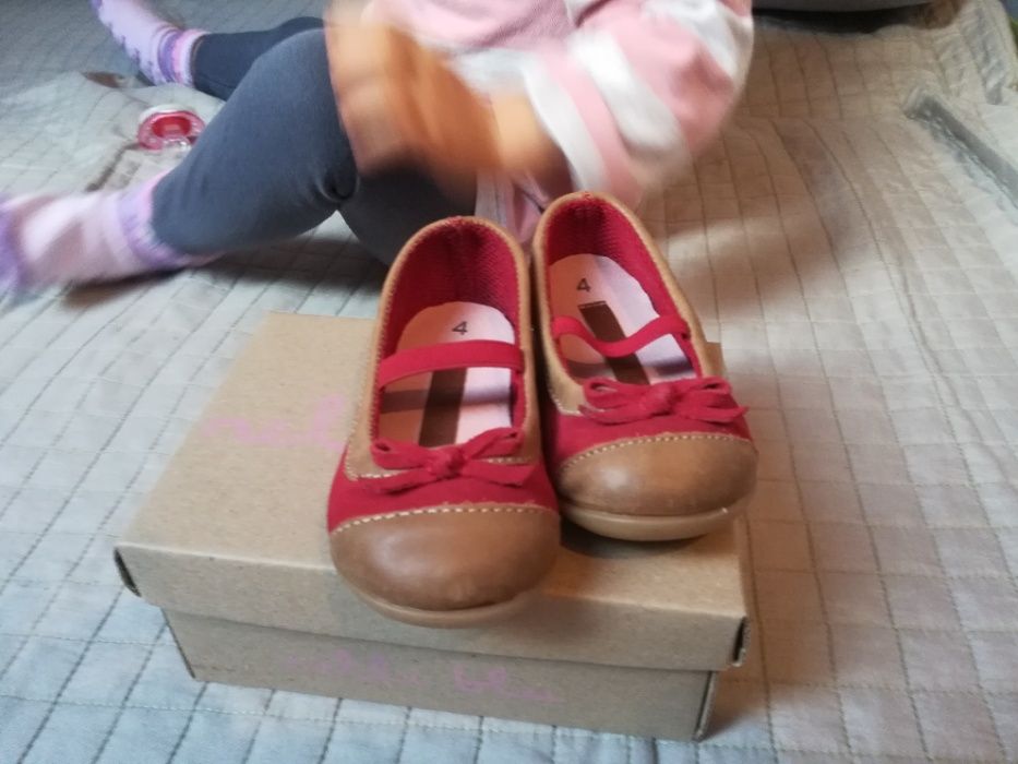 Balerinki dla dziewczynki skórzane czerwone r. 20, sesja, urodziny