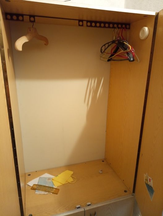 Armário usado mas funcional