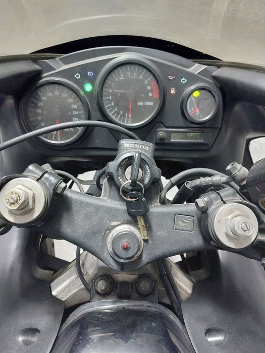 Vendo Honda cbr 600f