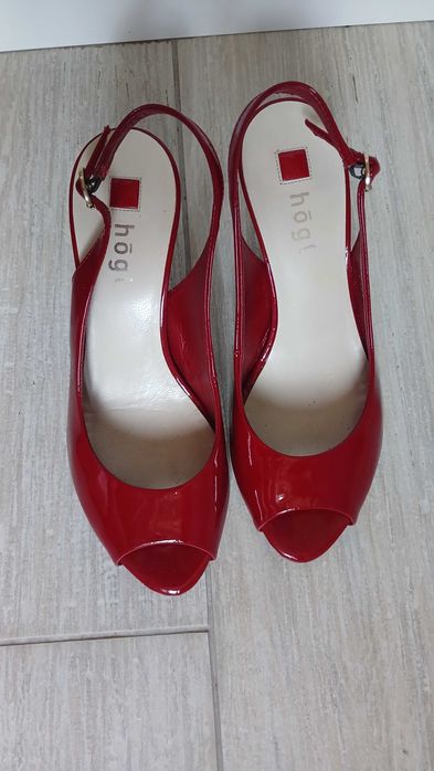 Туфли-лодочки Hógl вишневые 37 р. Лаковая кожа