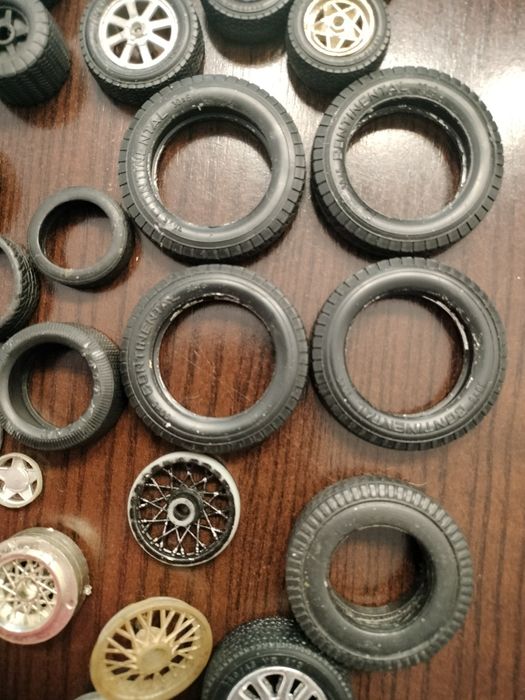 Bburago e outras carrinhos coleção peças 1/18, 1/24..