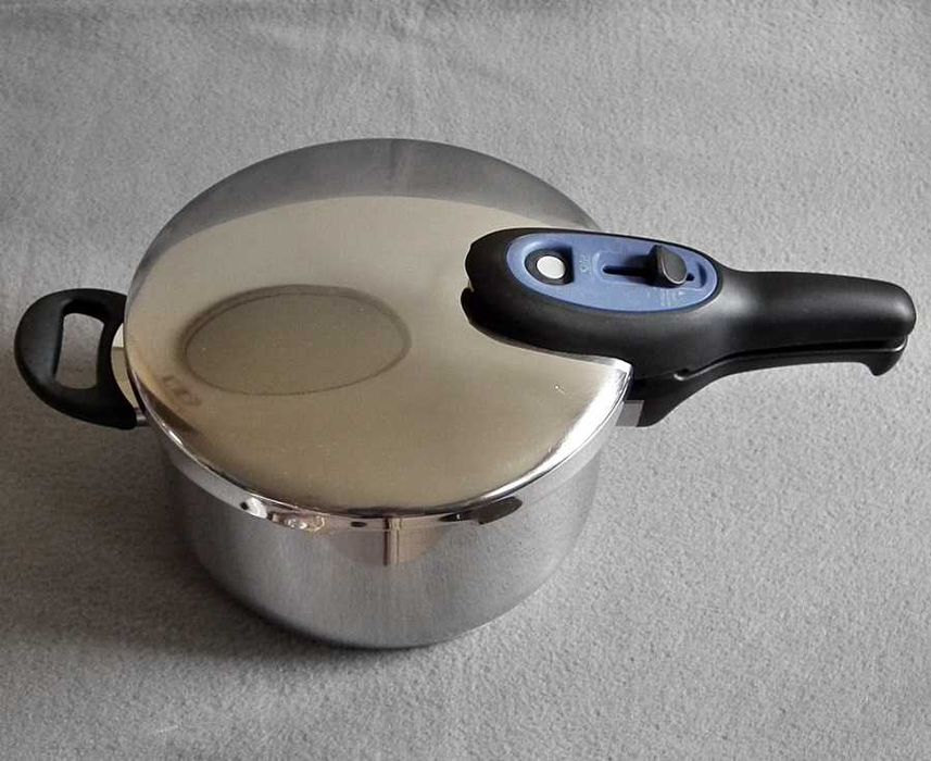 Niemiecki szybkowar SILIT Sicomatic T-Plus o poj. 4,5l, do indukcji