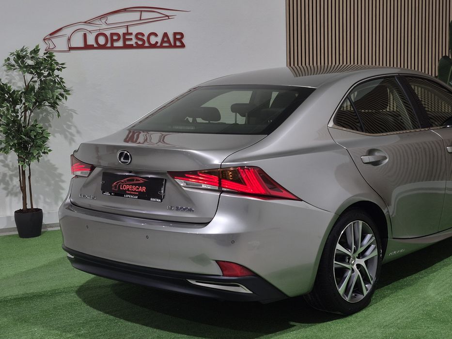 Lexus IS 300H EXECUTIVE | GARANTIA | NACIONAL - 2017