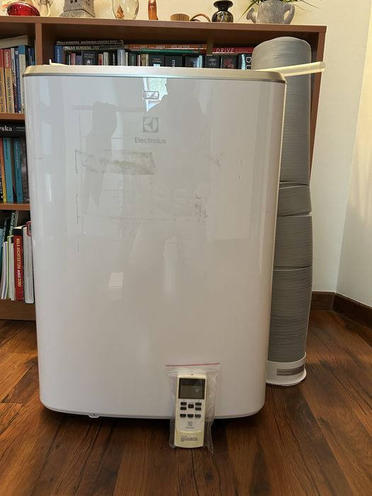 Klimatyzator ELECTROLUX EXP26U338HW