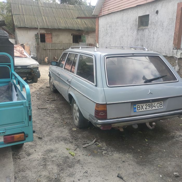 Мерседес W123 універсал