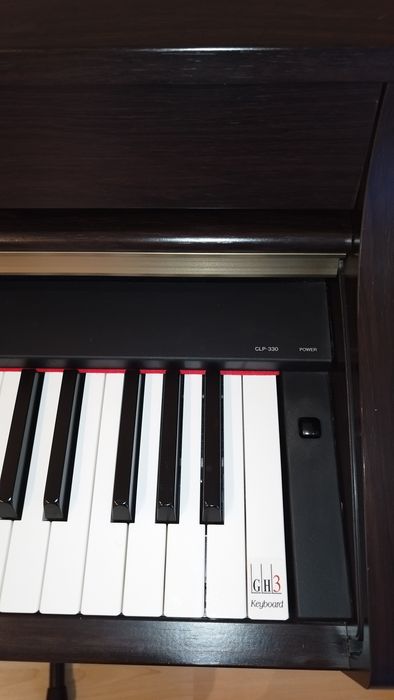 Piano Yamaha CL-330 Clavinova