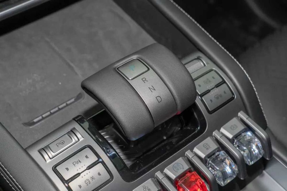 Leopard 3 4WD 501 km Max 2025