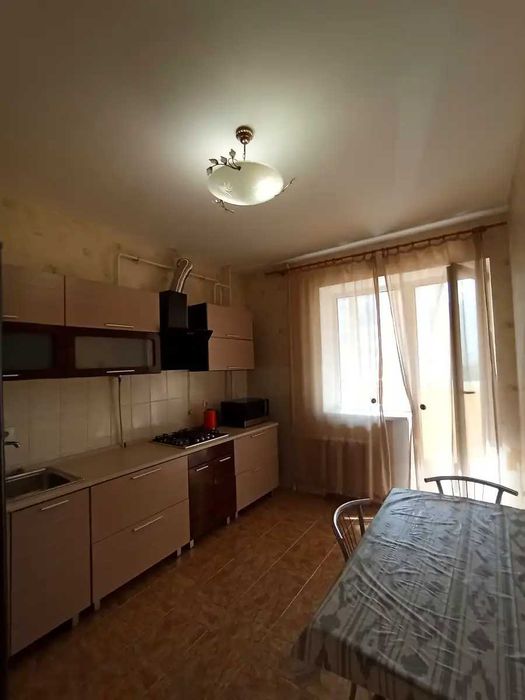Однокомнатная квартира в кирпичном тёплом доме на Заболотного