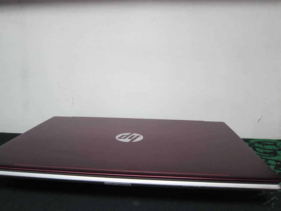 Hp Pavilion Model 15/Экран 15.6" FHD IPS 1920 x 1080/Amd Ryzen 3 3300U 3.50 GHz Windows 11