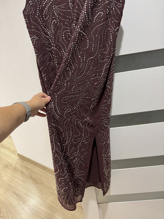 Святкова шоколадна сукня зі стразами XL